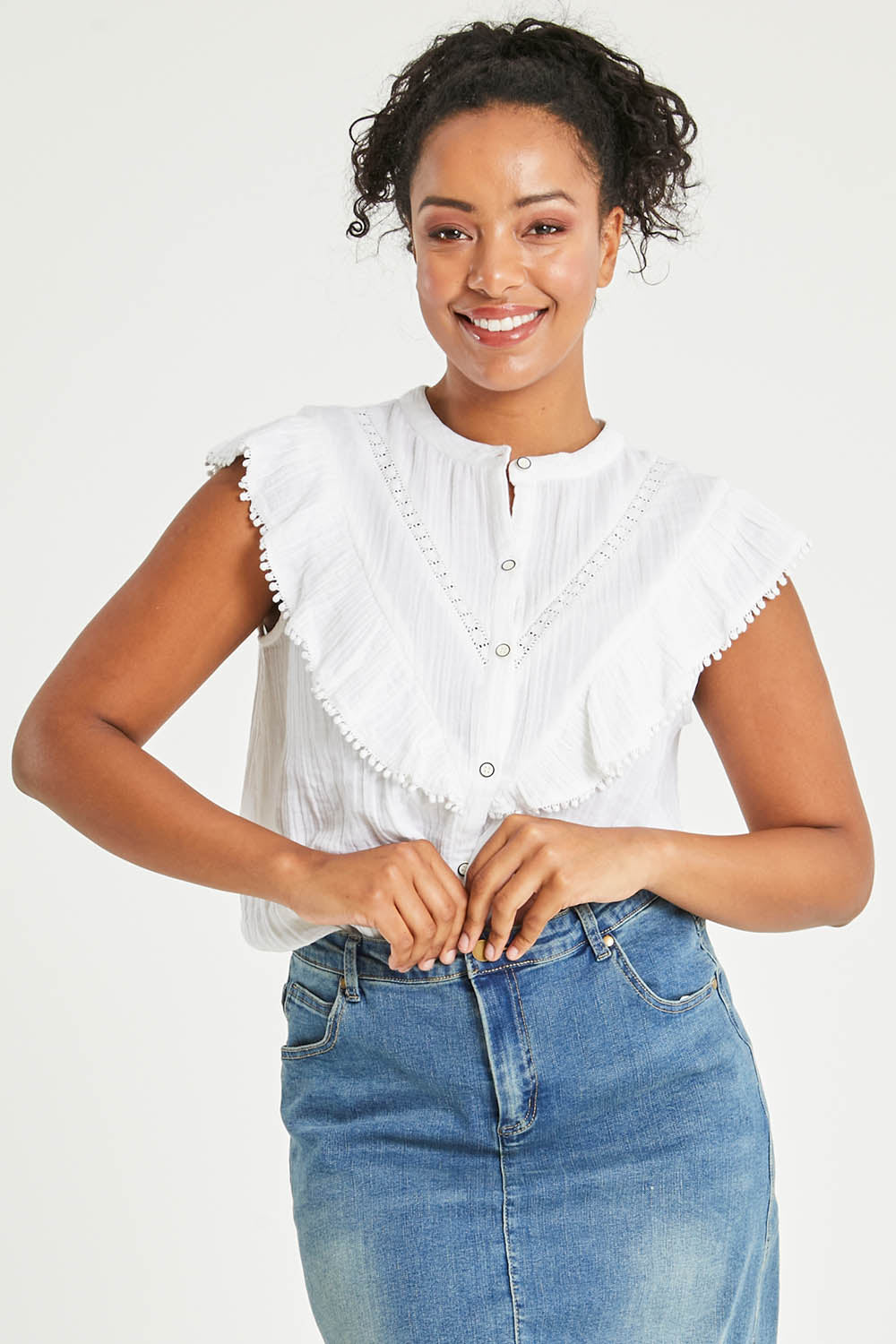 Model Noli wearing size 14 of the Summer Fun Cotton Blouse in colour White (White), from the front, cropped image