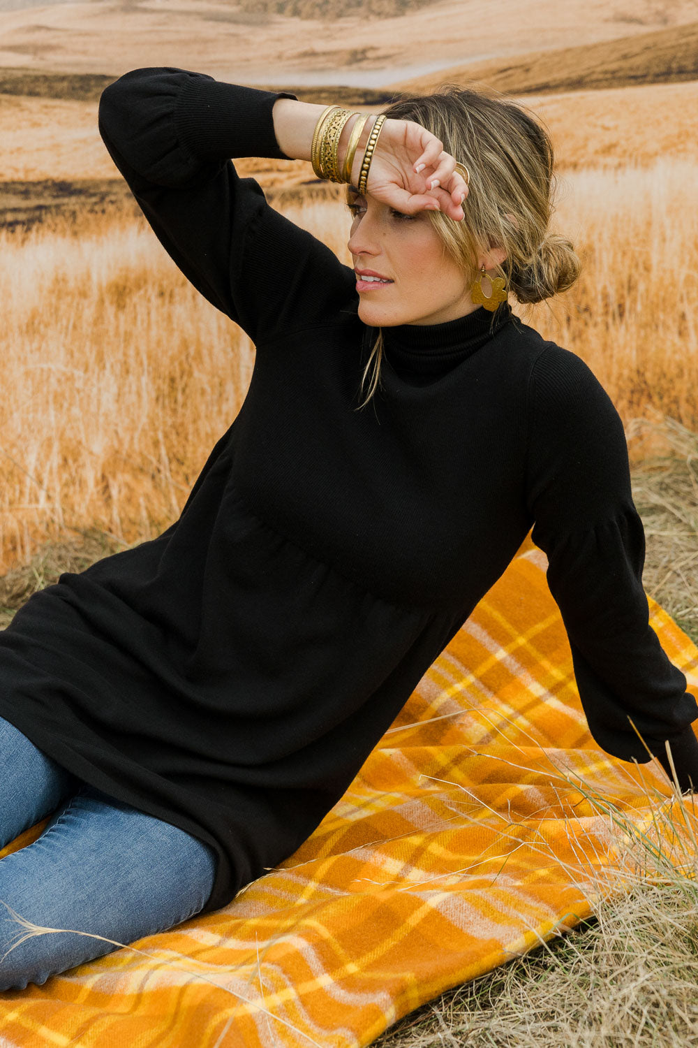 Model Tegan wearing size S of the Wear On Repeat Cotton Silk  Tunic in colour Black (Black), from the front, showing the whole outfit