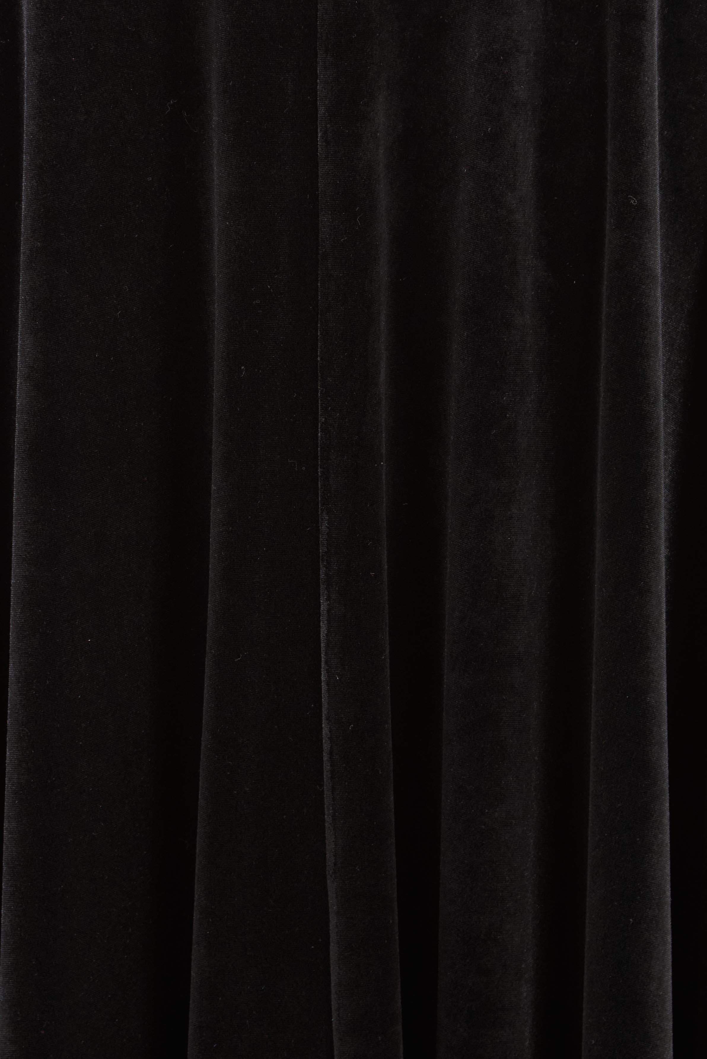 Product shot of the Love By Candlelight Velvet Skirt in colour Black (Black), detail