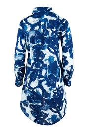 Product shot of the A Perfect Summers Day Shirt in colour Bluefleur (Blue), from the back