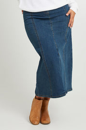 Model Monique wearing size 14 of the Easy As Pull On Panel Skirt in colour Darkdenim (Blue), from the front, cropped image