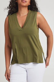 Model Terri-Leigh wearing size 14 of the Bamboo Delight Tank in colour Foliage (Green), from the front, cropped image