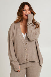 Model Laura wearing size L of the My Boyfriends Moss Stitch Cardi in colour Gumnut, from the front, cropped image