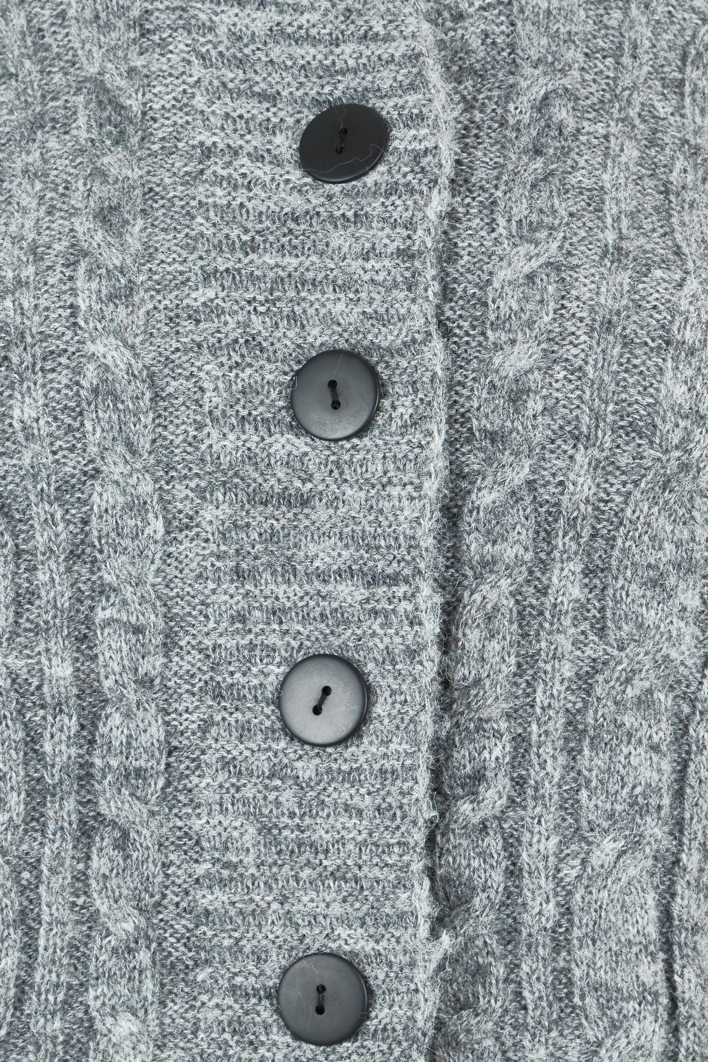 Product shot of the Level Up Cropped Cable Cardi in colour Smoke (Grey), detail