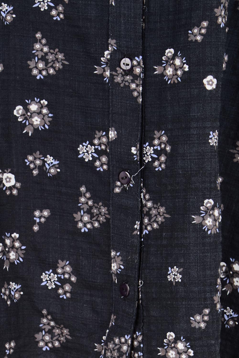 Product shot of the Easy On Me Blouse – Navyfleur in colour Navyfleur, showing detail