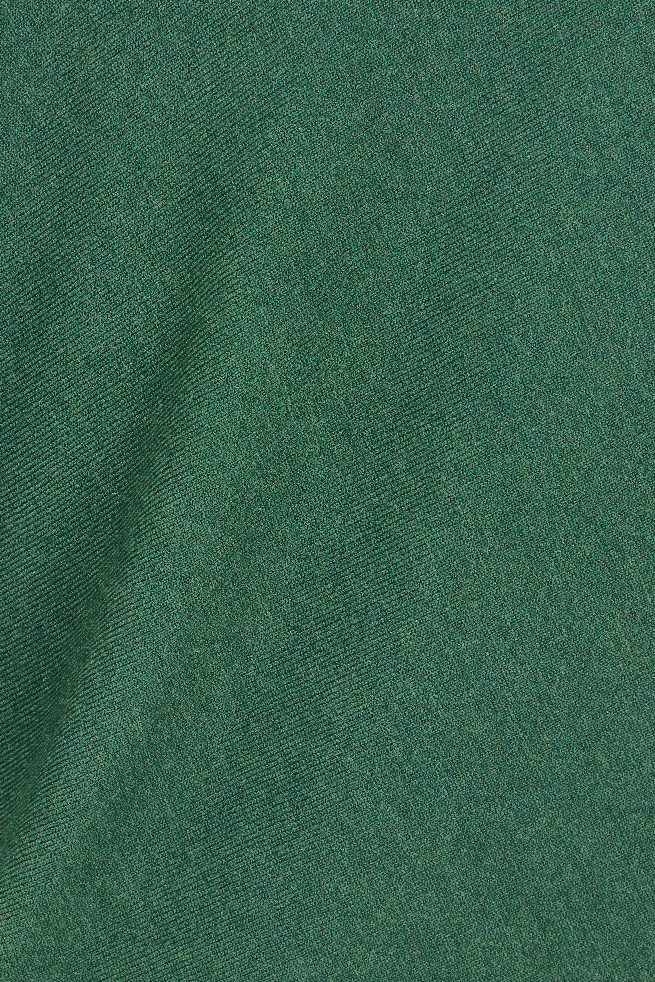 Product shot of the Snuggle Up True Knit Jumper in colour Pine (Green), detail