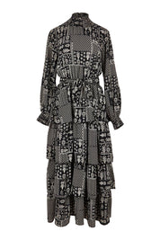 Product shot of the Wonderland Tiered Dress in colour Blackwhite (Black), from the front