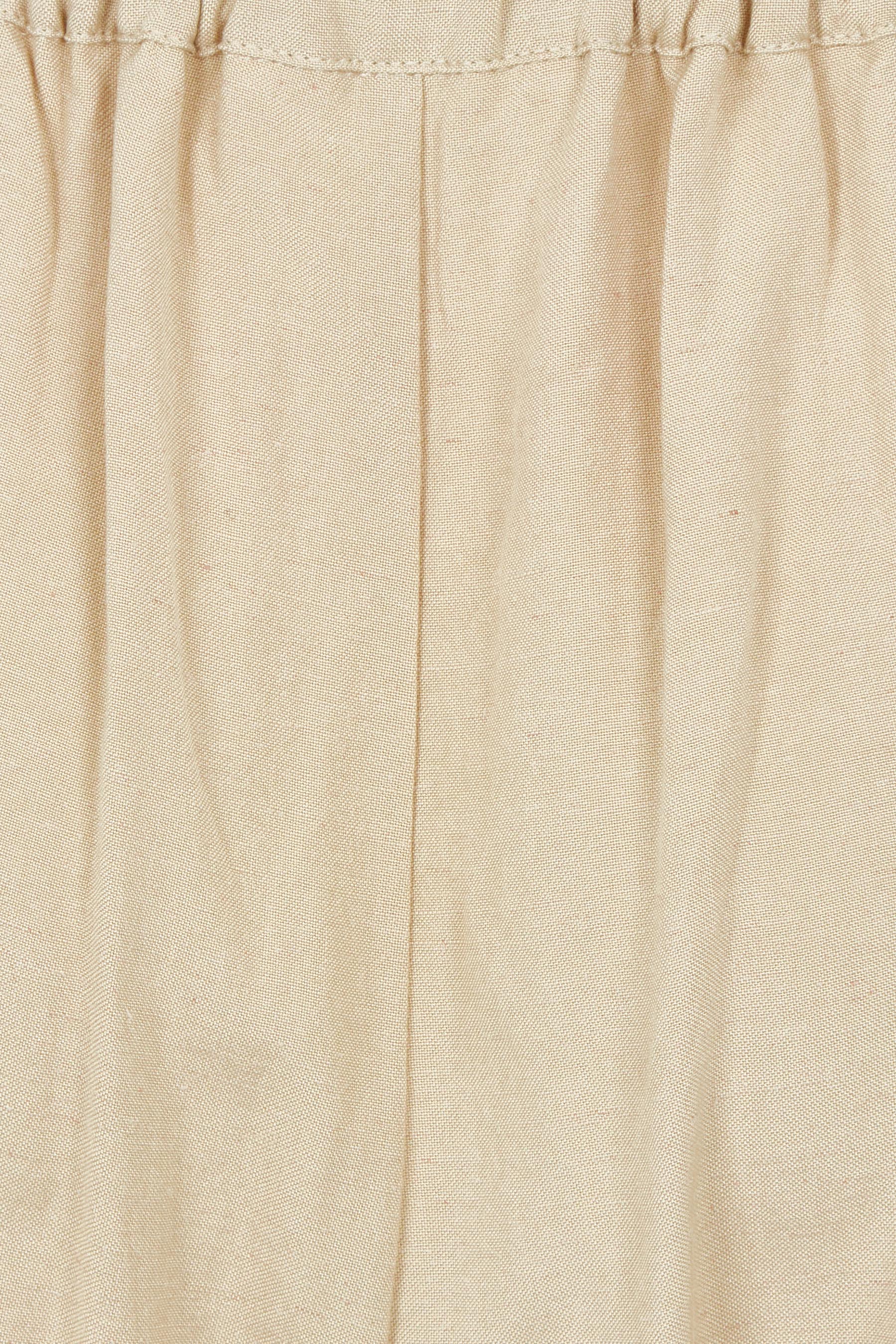 Product shot of the Summer Daze Linen Blend Pull On 3/4 Pant in colour Sand, detail