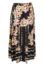 Product shot of the Floral Affair Skirt in colour Blkfleur (Black), from the back