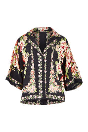 Product shot of the Floral Affair Shirt in colour Blkfleur (Black), from the front