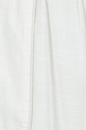 Product shot of the Pocket Full Of Sunshine Cotton Blend  3/4 Pants in colour White (White), detail