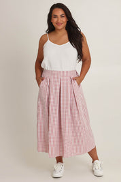 Model Ashleigh wearing size 16 of the Giddy For Gingham Cotton Blend Skirt in colour Rosecheck (Pink), from the front, showing the whole outfit