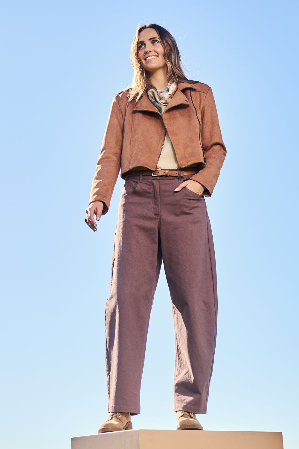 On My Radar Barrel Leg Jeans – Milkchoc