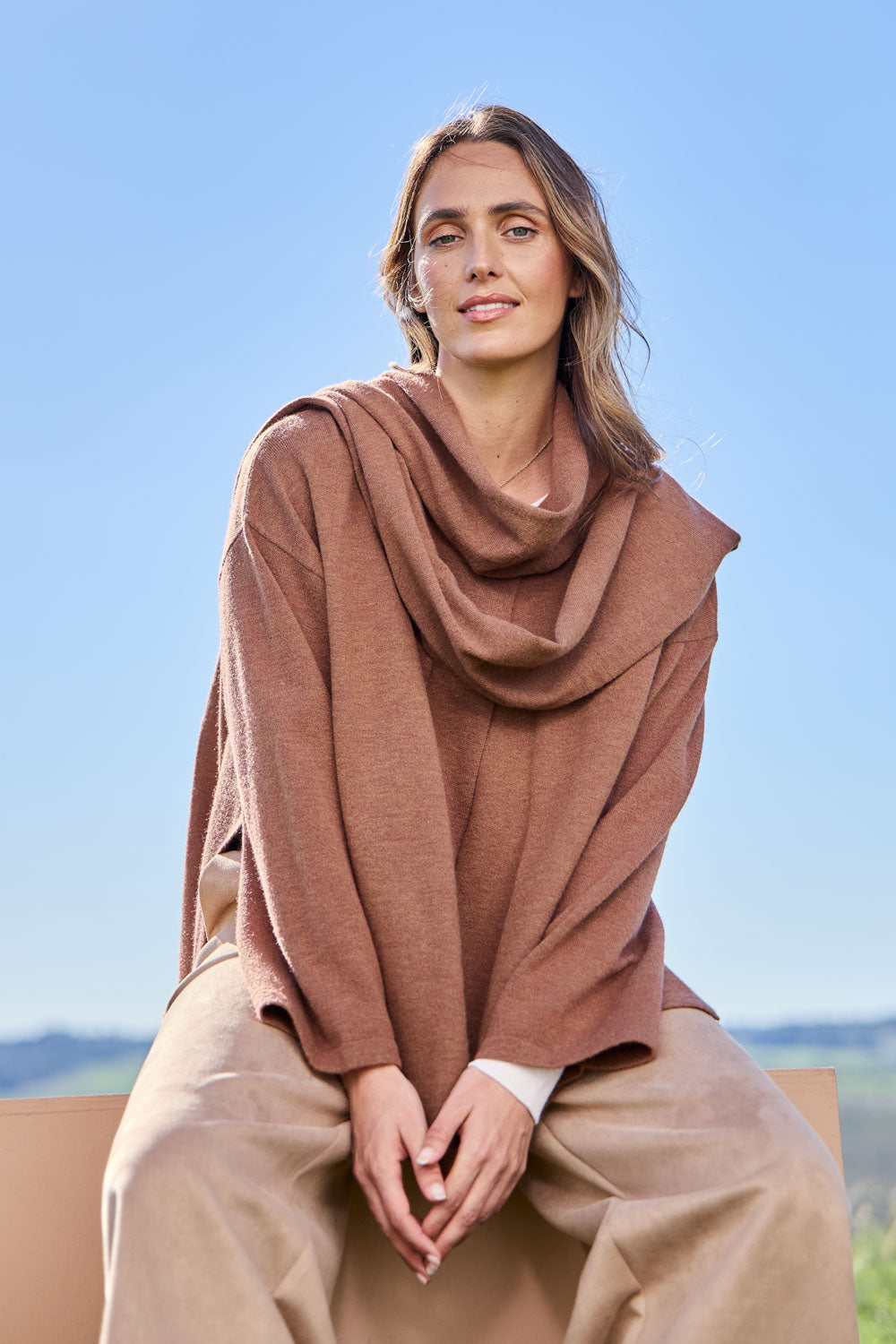 BOHO-2116_Chestnut_Model_tegand_Size_10_Crop_0_20230325_L.jpg