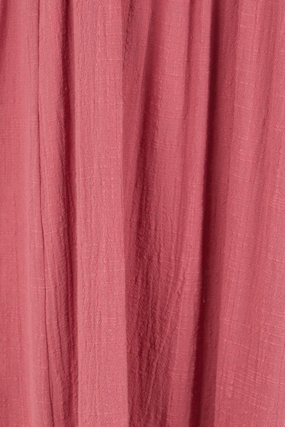 Product shot of the Cute As A Button Cotton Midi Dress – Dustyrose in colour Dustyrose, showing detail