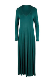 Product shot of the My Faithful Maxi Tee Dress in colour Juniper (Green), from the front