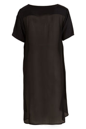 Product shot of the Walking On Clouds Tee in colour JetBlack (Black), from the back