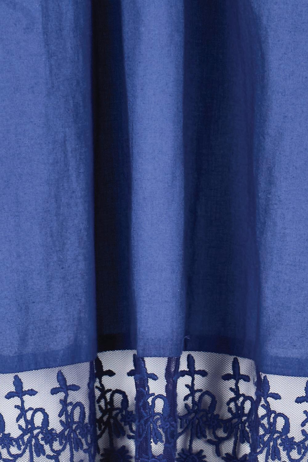 Product shot of the Spring Day Throw – Navy in colour Navy, showing detail