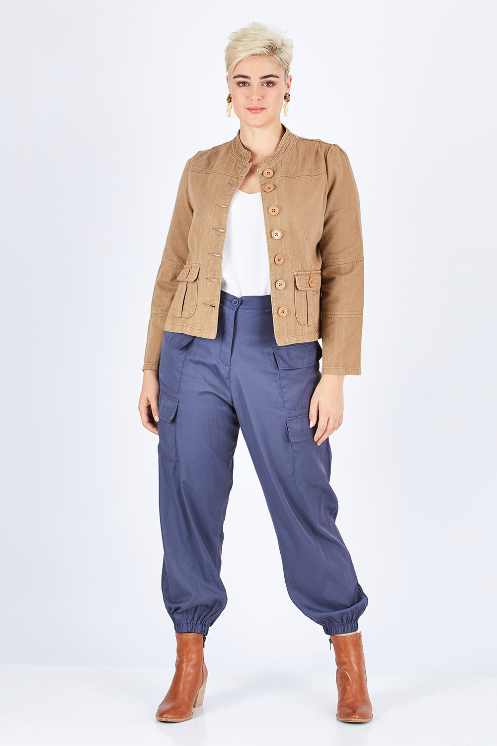Model Stefania wearing size 14 of the My Admiral Jacket in colour Sand, from the front, showing the whole outfit