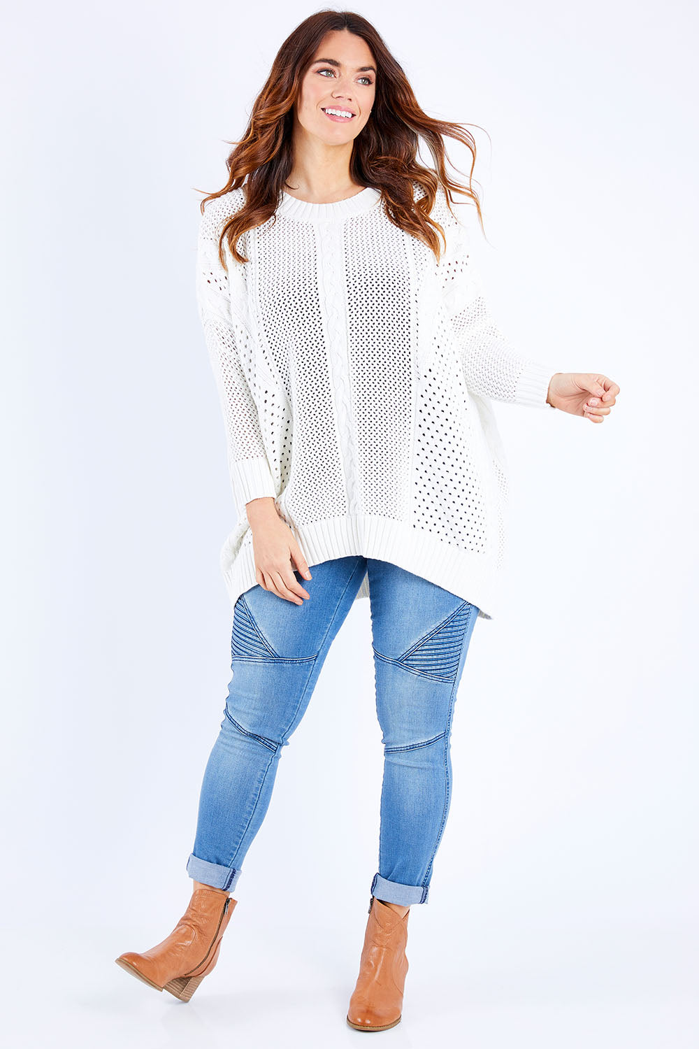 Model Laura wearing size L of the Nothing Better Than You Cotton Sweater in colour Milk (White), from the front, showing the whole outfit