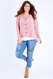 Model Laura wearing size 14 of the My Boyfriends Slouch Cardi in colour Dustypink (Pink), from the front, showing the whole outfit