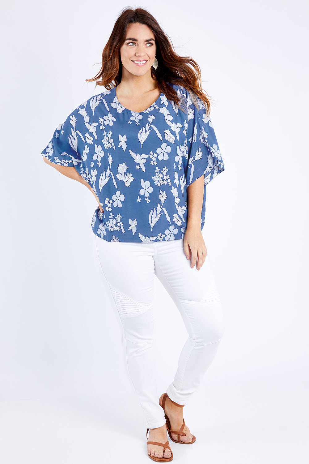 Model Laura wearing size 14 of the Blue Skies Ahead Kimono Top in colour Bluewhite (Blue), from the front, showing the whole outfit