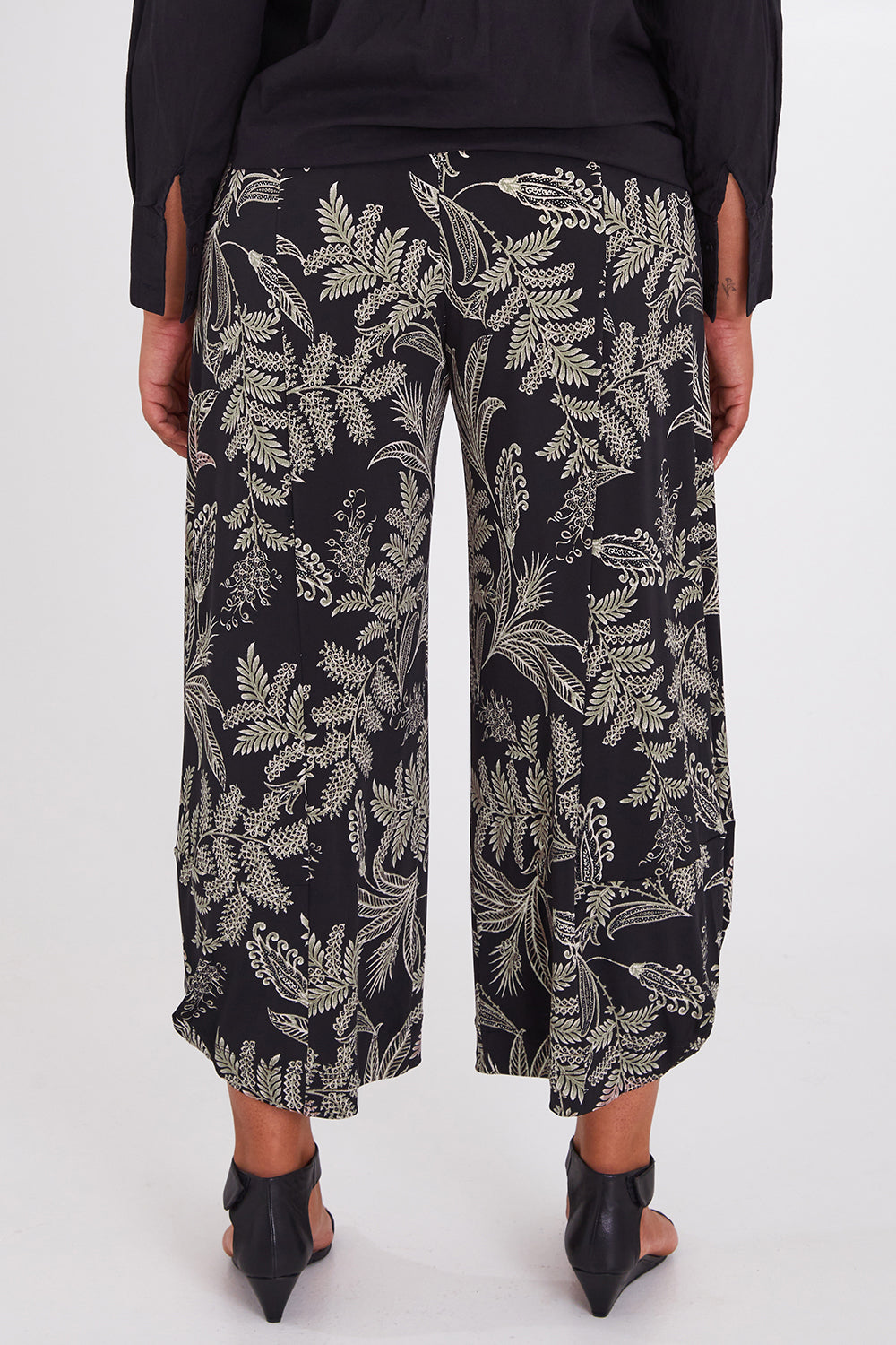 Preloved Good Vibes Balloon Hem Pants - Blkfleur