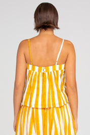 A model wearing the Sami Cotton Singlet in colour Tropical, from the back