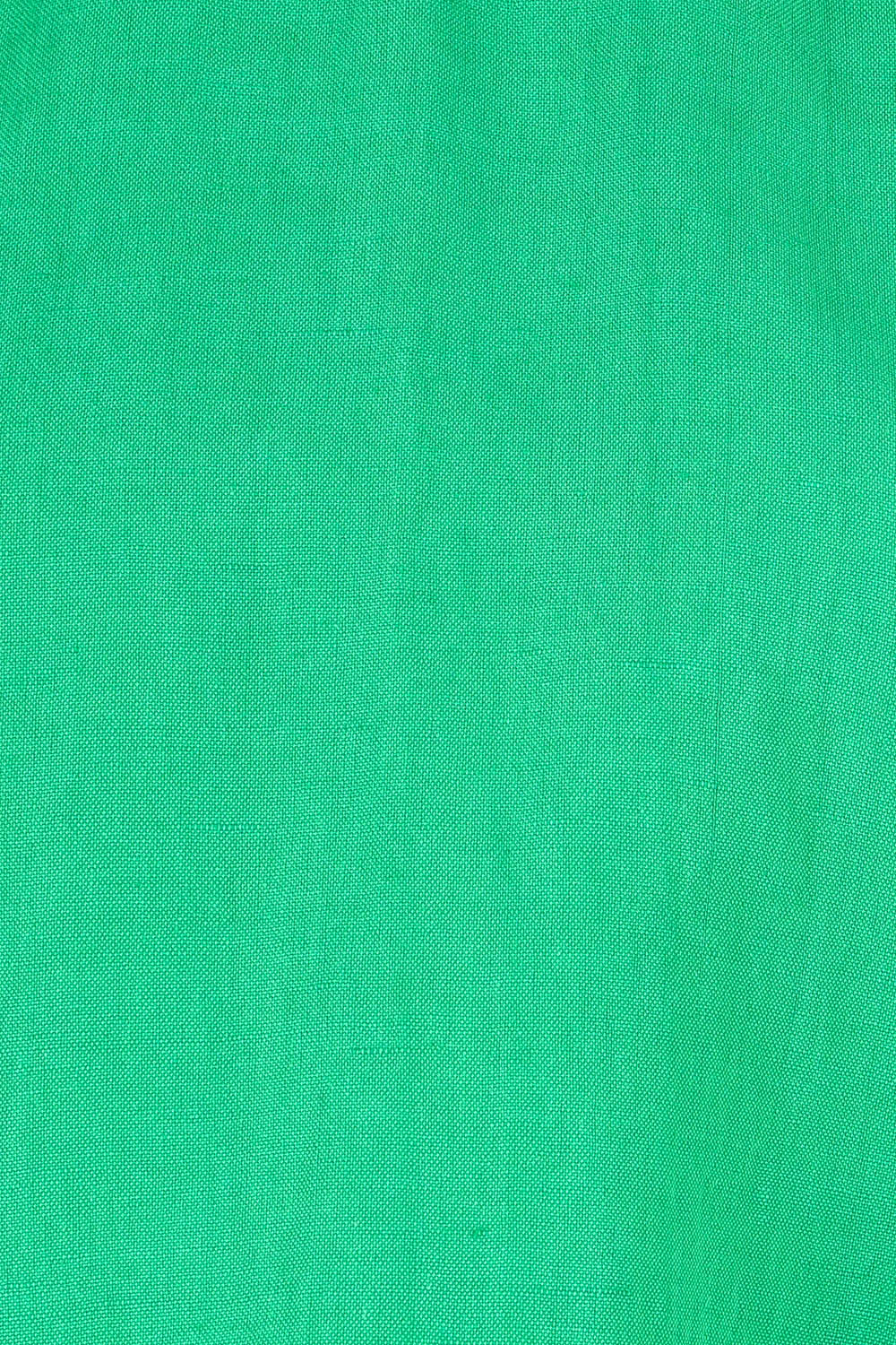 Product shot of the Sand Linen Cotton Top in colour Green (Green), detail