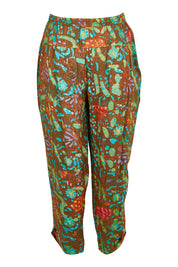 Product shot of the Rimi Pant in colour Rimi (Green), from the back