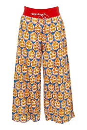 Product shot of the Ria Cotton Pant in colour Emiliab, from the front