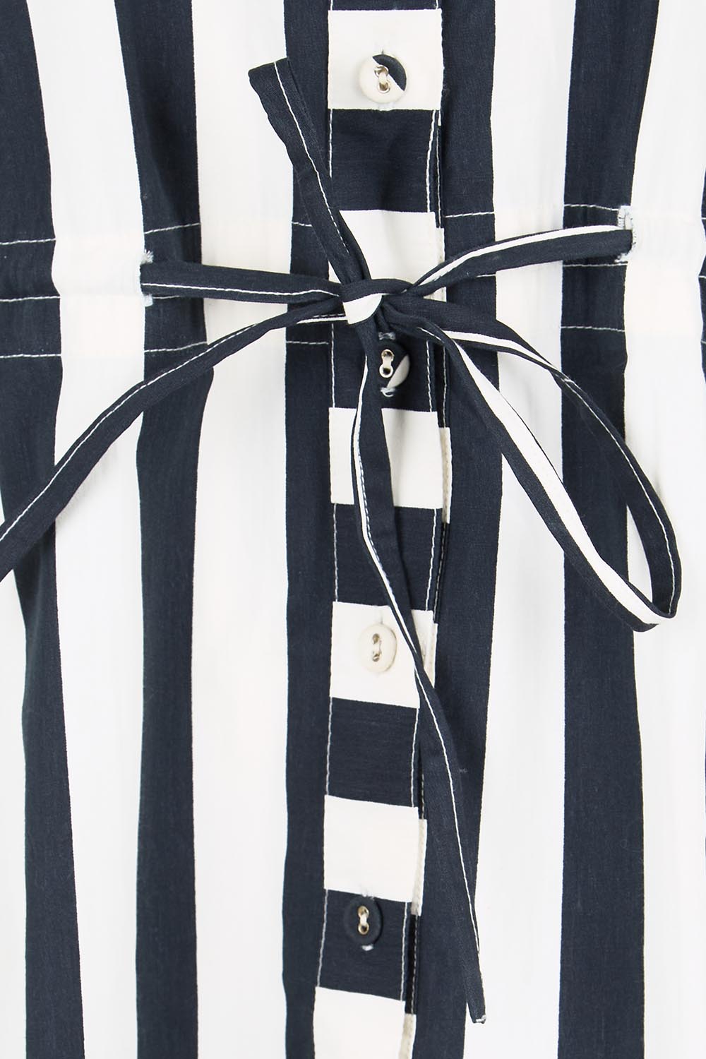 Product shot of the Shiro Shirt Dress – Mono in colour Mono, showing detail