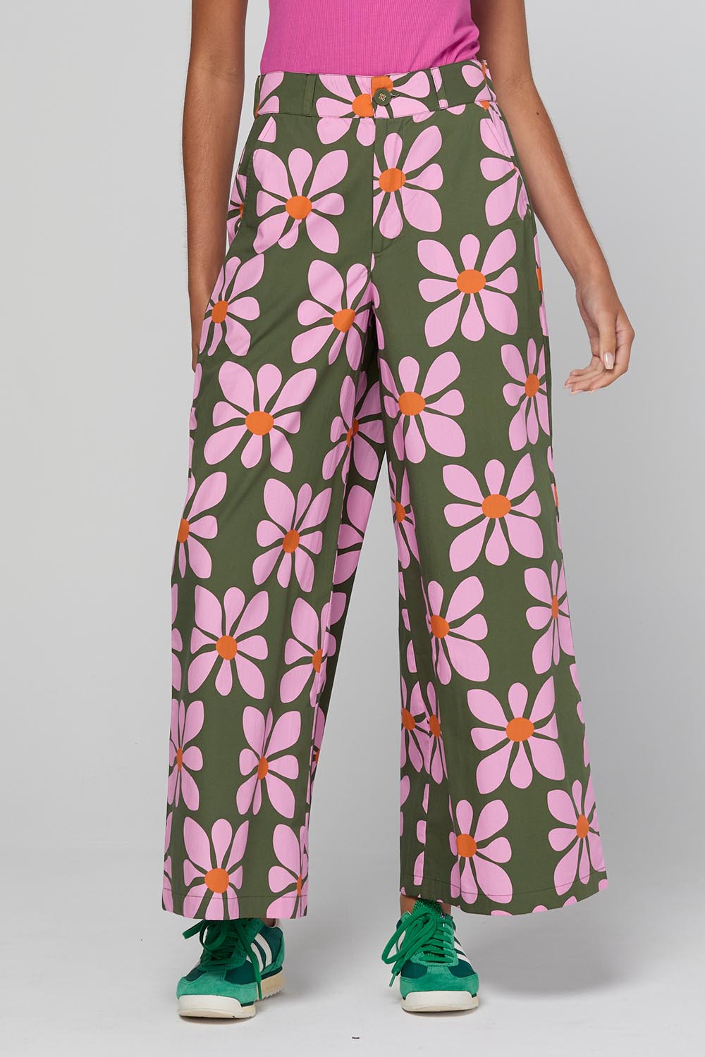 Model Genericm wearing size sample of the Cosmos Pant – Cosmos in colour Cosmos, in a cropped view
