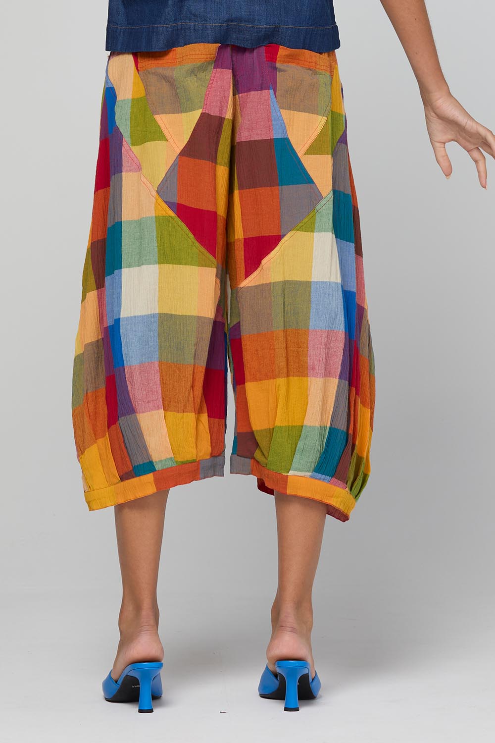 Model Genericm wearing size sample of the Guru Pant – Kingston in colour Kingston, from the back