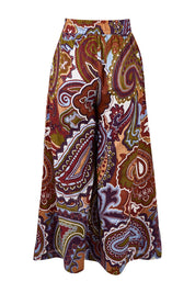 Product shot of the Quincy Pant in colour Juniper (Green), from the back