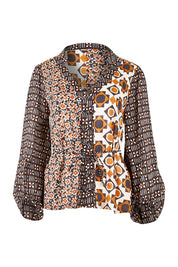 Product shot of the Anne Top in colour Siennaspli (Black), from the front
