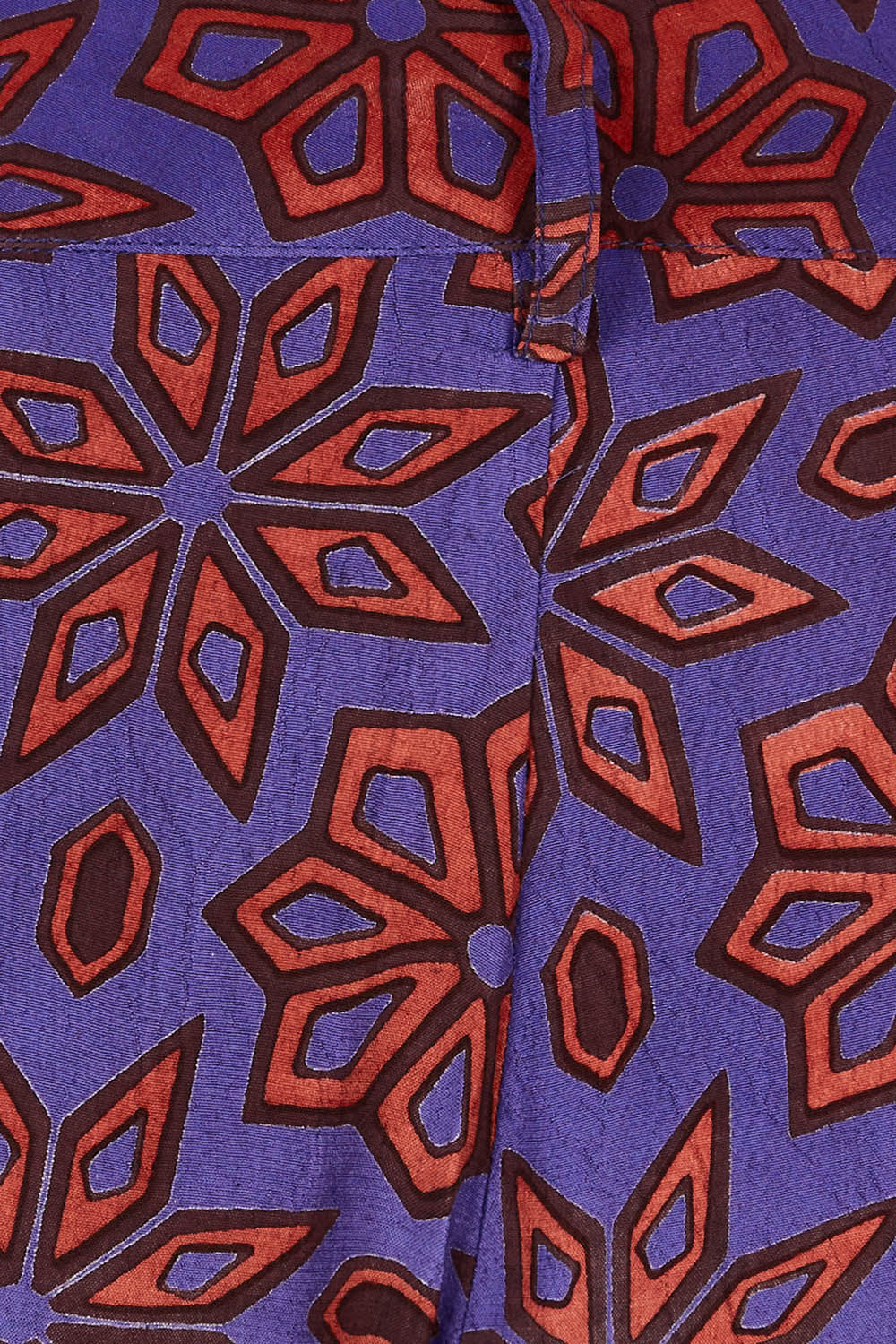 Product shot of the Sara Pant in colour Rio (Purple), detail