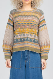 A model wearing the Sofia Wool Blend Jumper in colour Oatmeal, from the front, cropped image