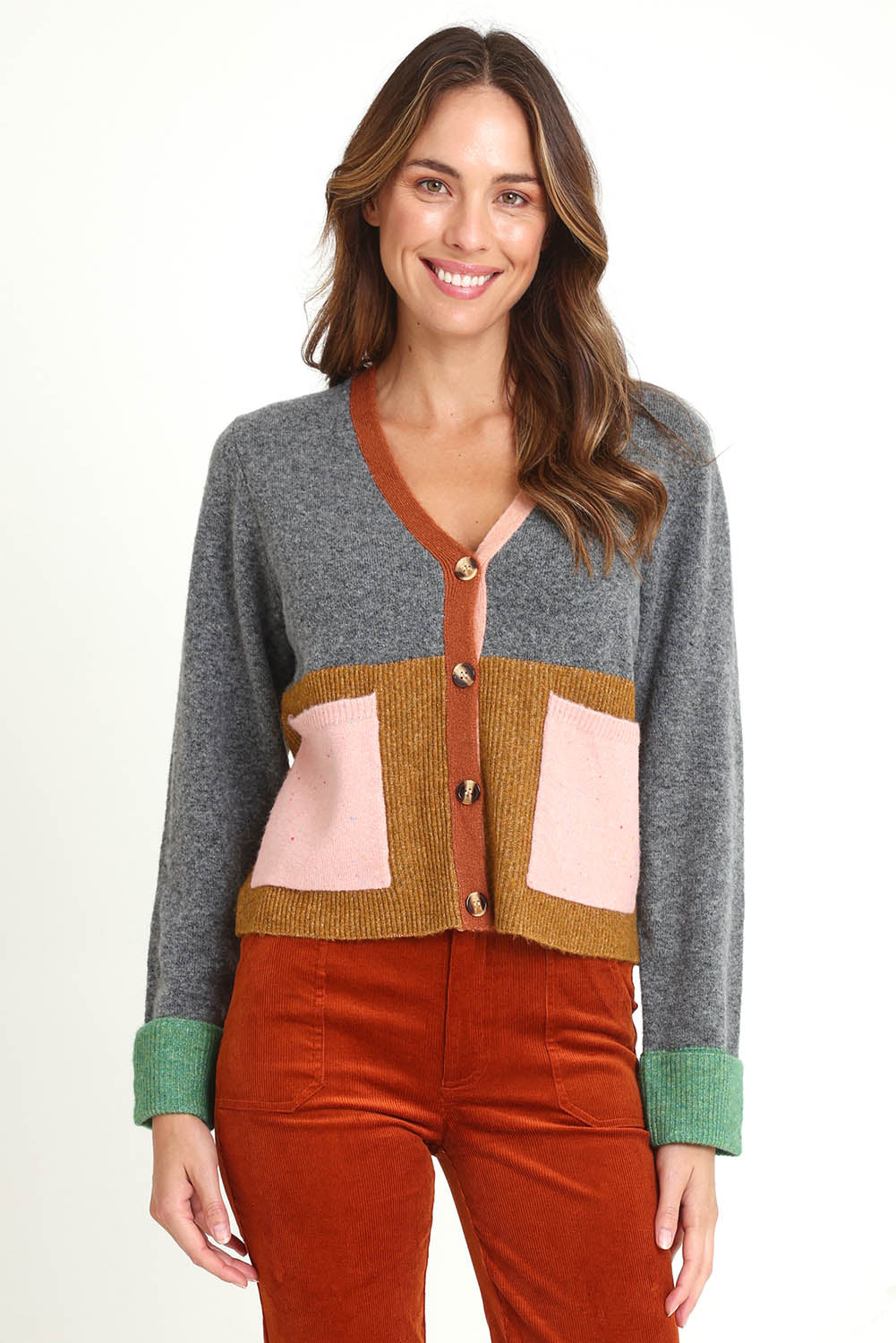 Model Madeline wearing size S of the Remi Cardigan in colour Grey (Grey), from the front, cropped image