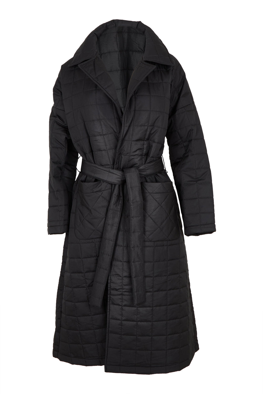 Product shot of the Bedford Longline Puffer in colour Black (Black), from the front