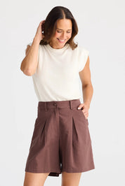A model wearing the Eden Cotton Linen Blend Short in colour Chocolate, from the front, showing the whole outfit