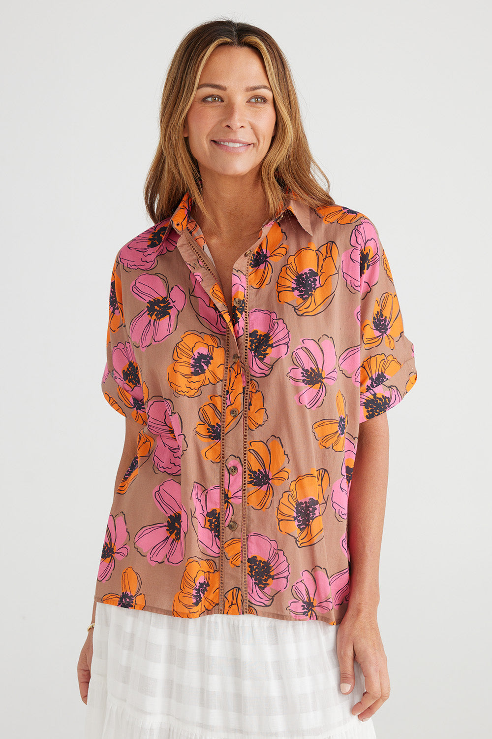 A model wearing the Alice Shirt in colour Bromley, from the front, cropped image