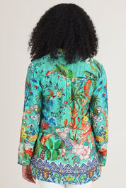 Model Ziara wearing size S of the Tea House Shirt in colour Teahouse (Green), from the back