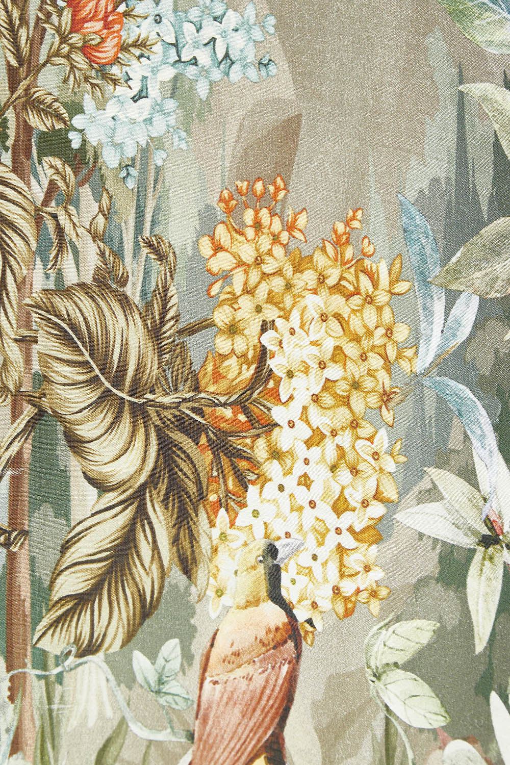 Product shot of the Jungle Kimono in colour Jungle (Black), detail