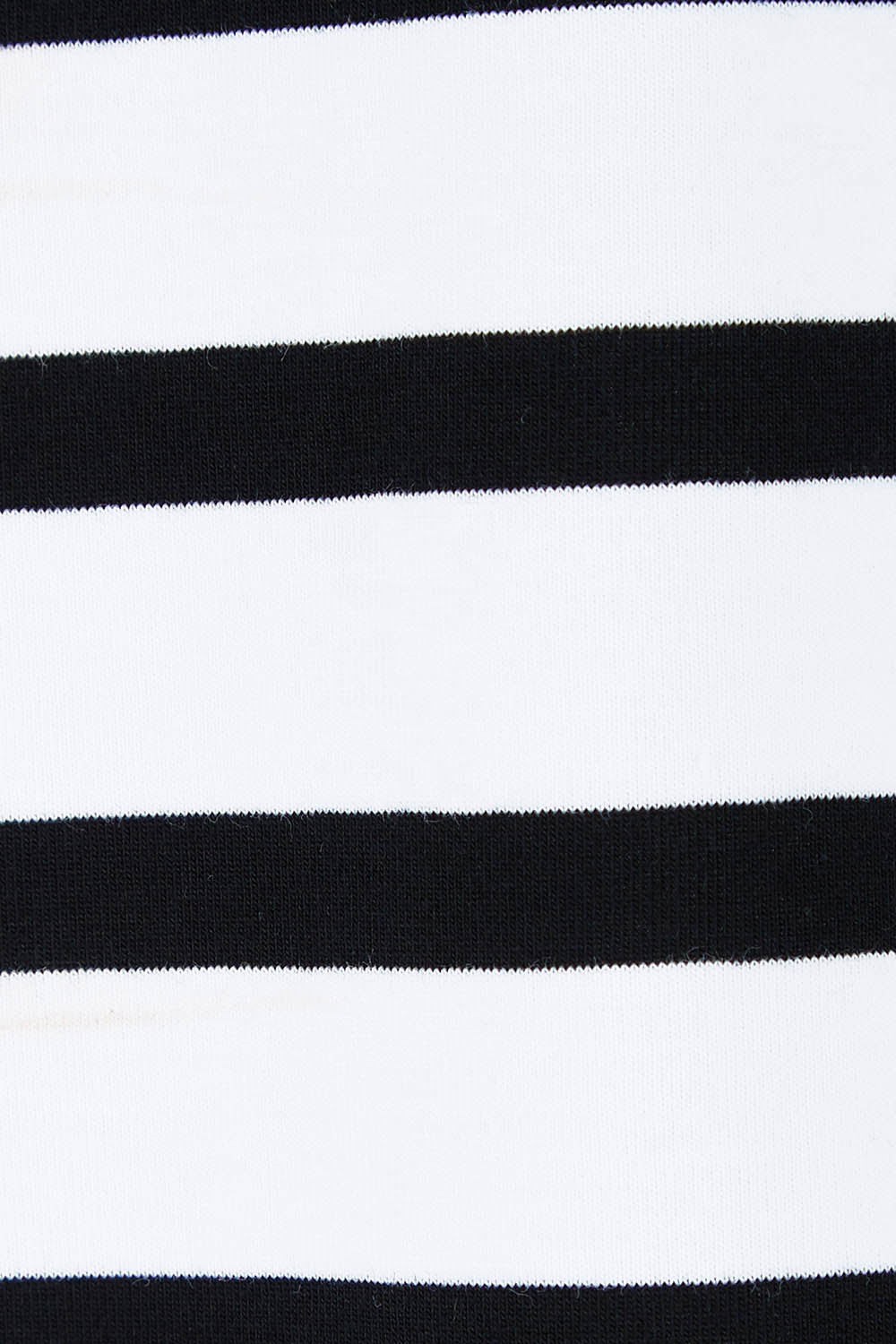 Product shot of the Visa Vera Cotton Tee in colour Blkwhite (Black), detail