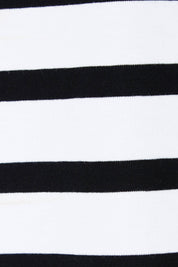 Product shot of the Visa Vera Cotton Tee in colour Blkwhite (Black), detail