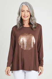 Model Luisa wearing size S of the Over The Moon Sequin Tee in colour Chocolate, from the front, cropped image