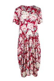 Product shot of the Cap Sleeve Bounce Dress in colour Cherry (Red), from the front