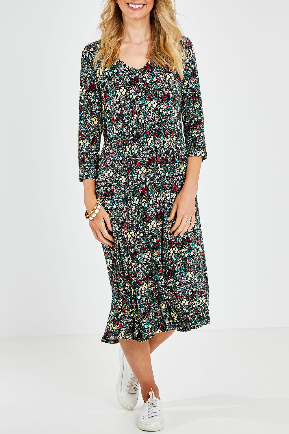 Model Kelly wearing size 10 of the Jessie 3/4 Sleeve Dress in colour Ditsy (Blue), from the front, cropped image