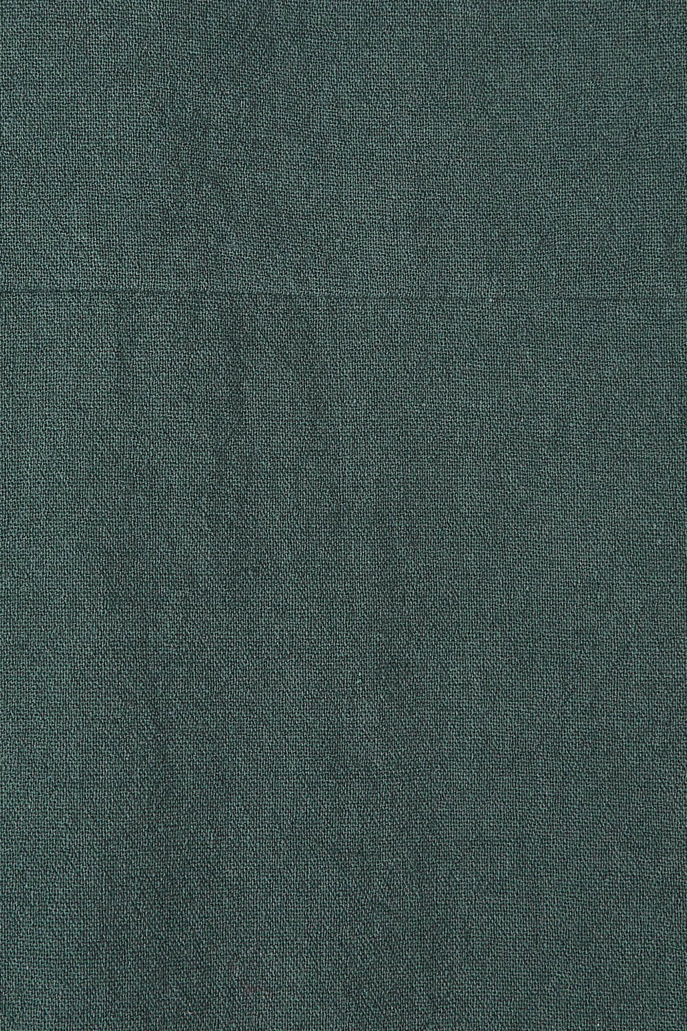 Product shot of the Upcycle Midi Shirt Dress in colour Forest (Green), detail
